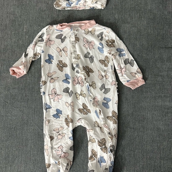 Adorable Bow Print Kids One Piece with Headband - Picture 1 of 3